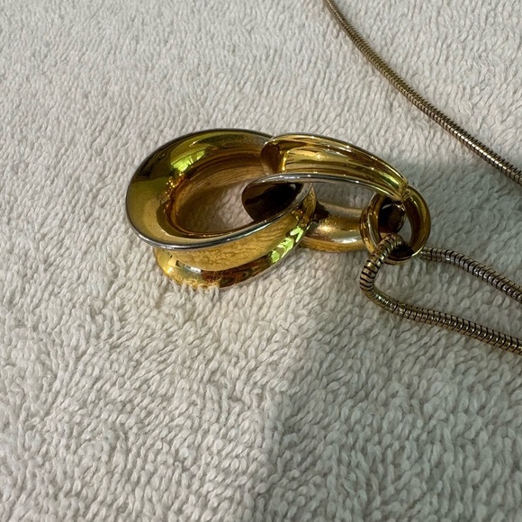 Vintage Monet Gold-Tone Pendant Necklace - Sculptural Statement Piece - Picture 7 of 10